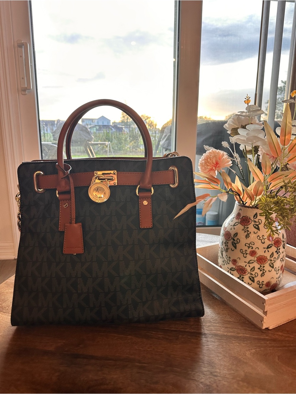 Michael Kors Hamilton Bags Large Signature Brown logo